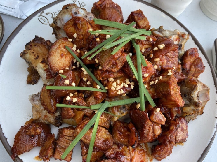  배다리저수지가 보이는 소사벌 가장맛있는족발<직화불족발>