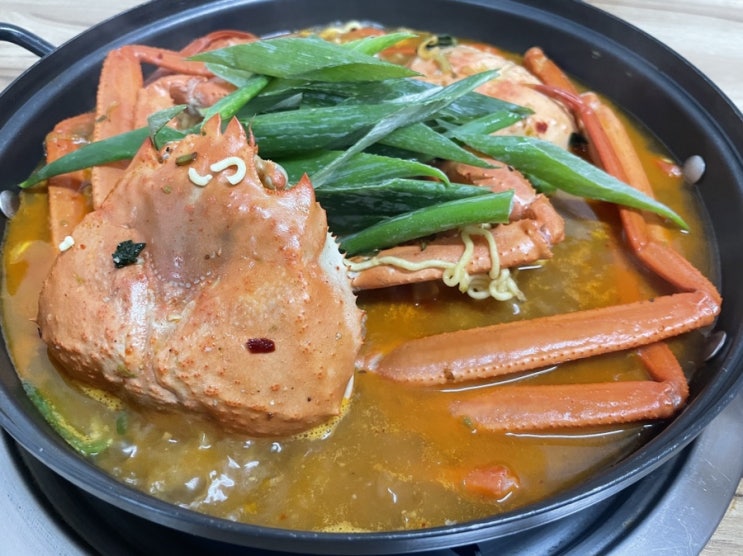  사장님이 너무 친절한 강원 속초중앙시장 속초홍게라면