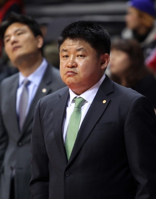  이 형은 왜 또? 남자농구 강동희 운영비 횡령 검찰 송치(나이, 레전드, 가드, 마법사, 감독, 승부조작, 통편집, 횡령)