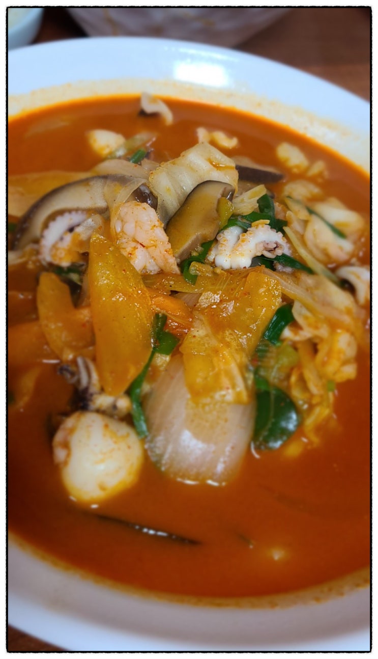 고서옛날손짜장 광주망월동가는길 수타짜장맛집(Feat. 잡채밥이 더 맛남주의!!!) 고서옛날손짜장 광주망월동가는길 수타짜장맛집(Feat. 잡채밥이 더 맛남주의!!!)