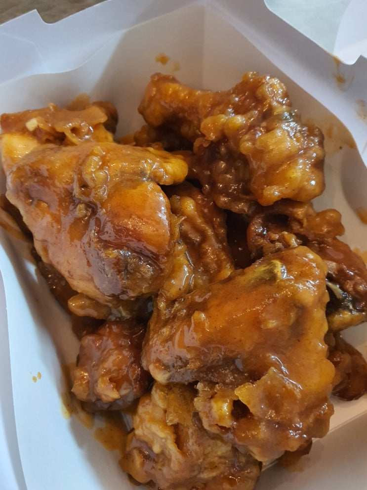  BHC 신메뉴 로젤킹 로제치킨 할머니젤리 맛 난다...