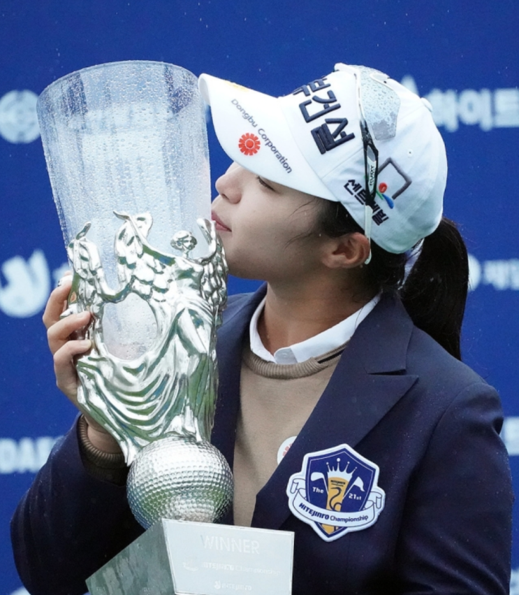 *김수지 <b>우승</b>-2021 <b>KLPGA</b> 투어 "제21회 하이트진로 챔피언십"*