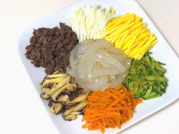 궁중요리 탕평채/ 청포묵요리