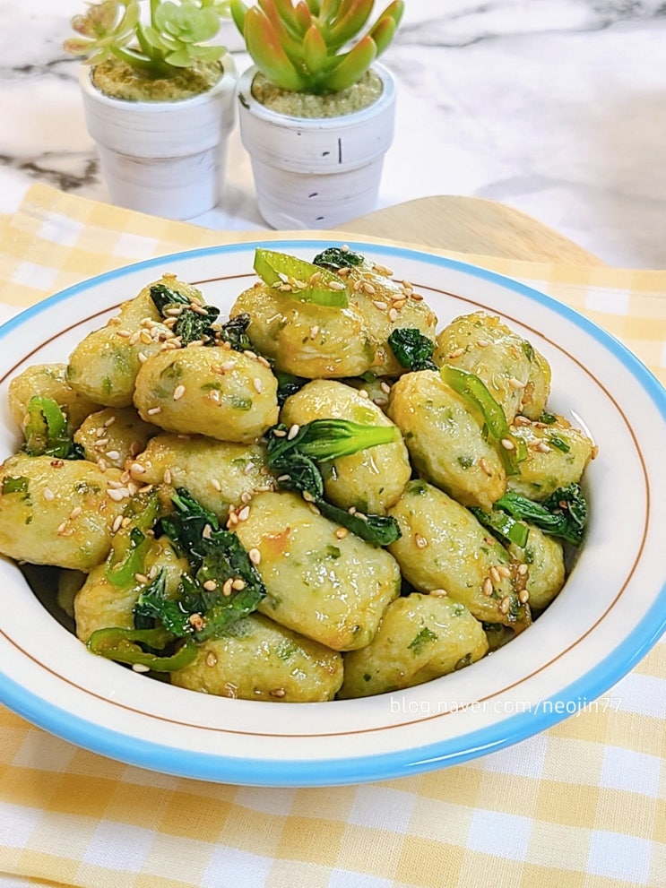 깻잎어묵볶음 만들기 초간단 둥근어묵요리 5분완성 국민 반찬 어묵볶음 깻잎어묵볶음 만들기 초간단 둥근어묵요리 5분완성 국민 반찬 어묵볶음