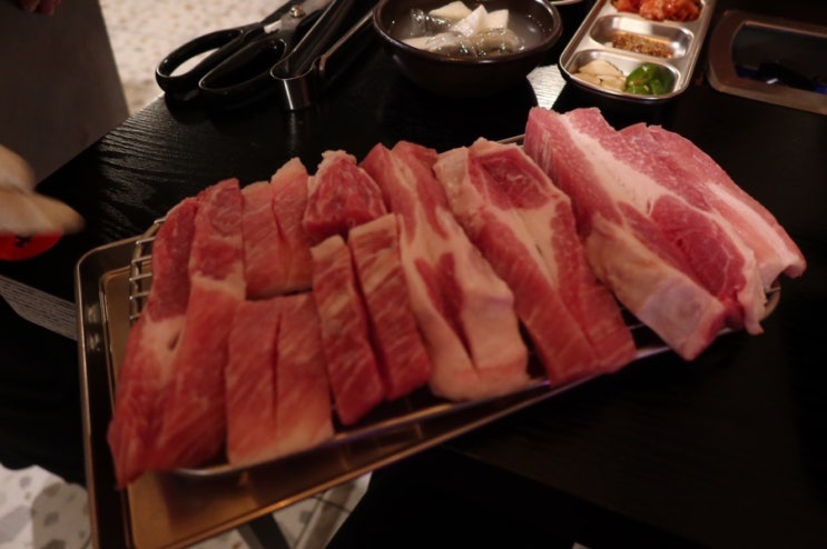  [경안동맛집] 이 가격에 이런 퀄리티의 숙성 고기를 먹을 수 있다구..? 말도 안되는 가성비의 '고굽연구소'