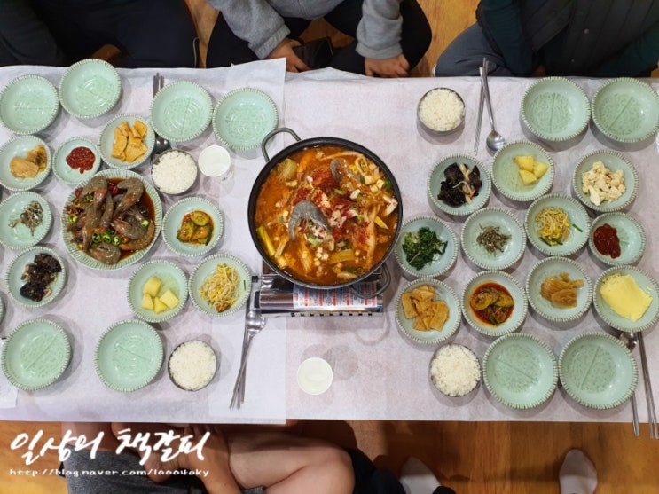  태안 안면도 꽃지먹거리타운 옆 이국주 게국지 <딴뚝통나무집식당> 내돈내산 후기 (+박하지 득템!!)