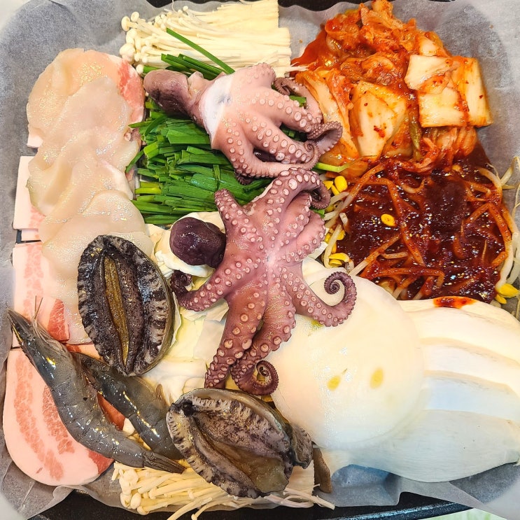  여수 삼합 맛집_ 삼합포차1번지  돌문어해물삼합 또 먹을래