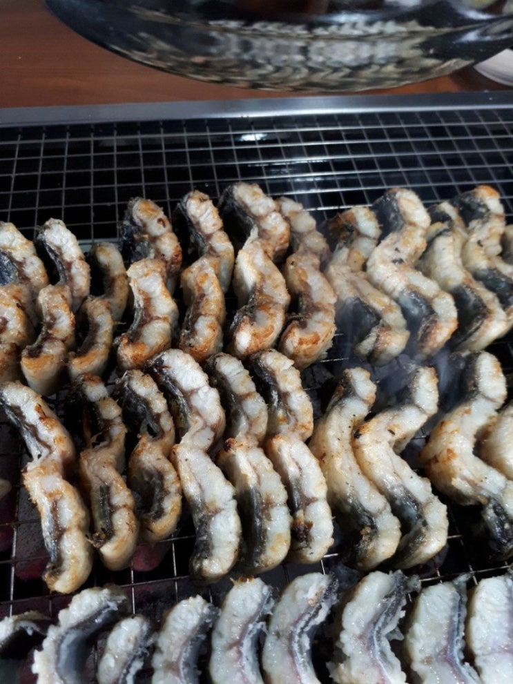  장어식당을 하다 보면 이러한 일이 종종 생깁니다.