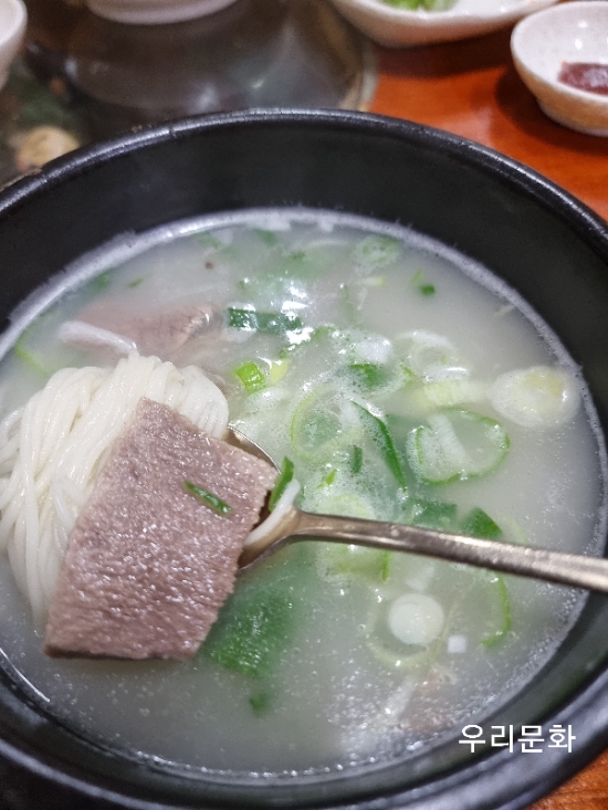 4대째 이어지는 백년전통 설렁탕집 안일옥 안성본점 4대째 이어지는 백년전통 설렁탕집 안일옥 안성본점