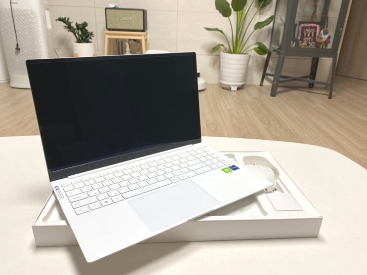  갤럭시 북 Pro 내돈내산 (NT950XDC-XD72S) 후기