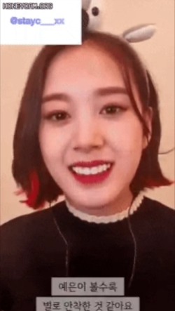 스테이씨 재이 반응으로 보는 신인한테 함부로 드립 치면 안되는 이유 스테이씨 재이 반응으로 보는 신인한테 함부로 드립 치면 안되는 이유