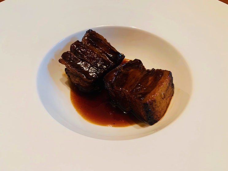  깊은 감칠맛의 돼지고기 조림(豚の角煮), 일식 베이스