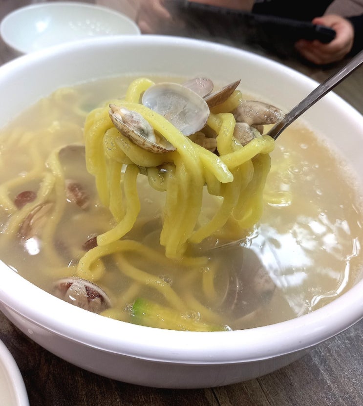 일산 애니골 보리밥과 막걸리가 무한리필인 황도바지락칼국수