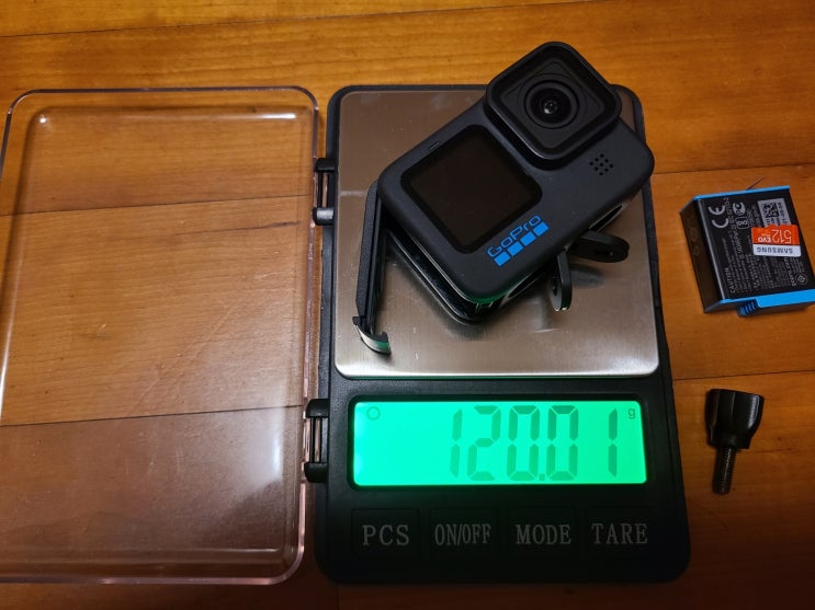  [고프로10 무게실측] 153g, 본체, 배터리, 나사, 마운트, 충전기 등