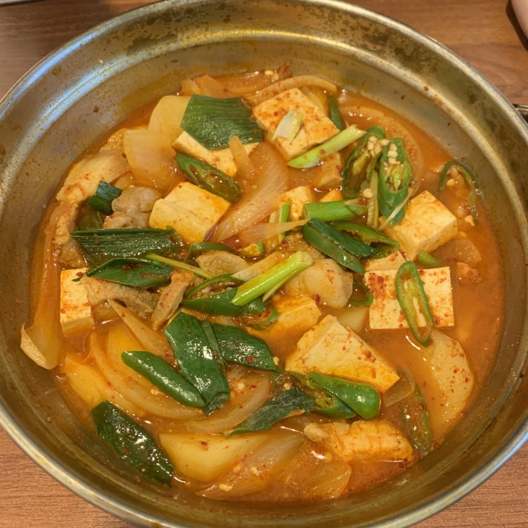 <서울 남성역 맛집> 마음 편하고 따뜻하게 집밥과 술을 즐기고 싶다면, "용식이포차" (8.4) <서울 남성역 맛집> 마음 편하고 따뜻하게 집밥과 술을 즐기고 싶다면, "용식이포차" (8.4)