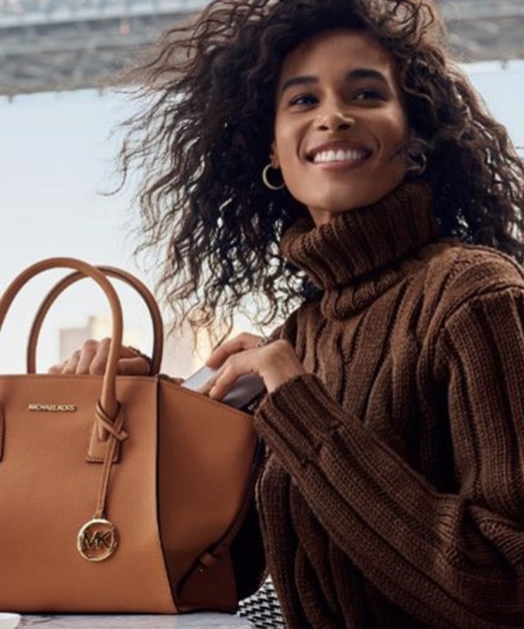  MICHAEL KORS 마이클코어스 할인 행사 중!