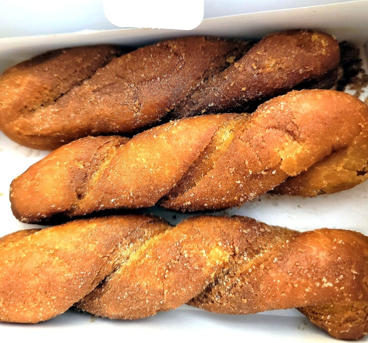  교촌 쫀드칸꽈배기 시나몬슈가, 콘치즈 보다 맛있네? +교촌 순살s