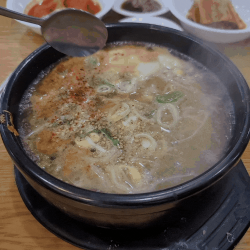  전주 삼백집에 사람이 많은 이유