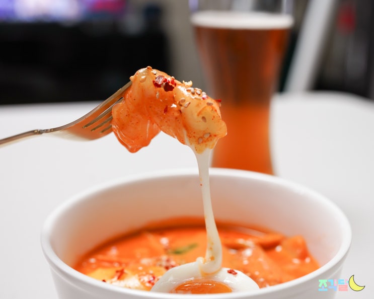  미쓰리떡볶이소스로 로제 라이스페이퍼 떡볶이 완성