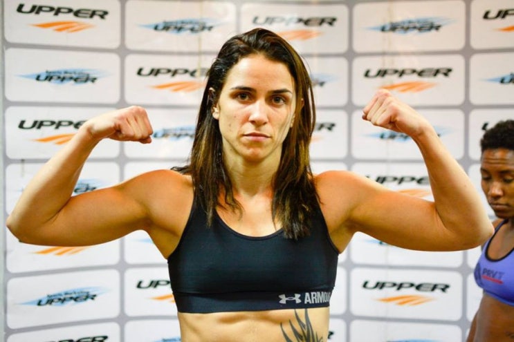 UFC 메인 이벤터 노르마 듀몬트: 통장에 50달러도 없어(파이터들의 현실) UFC 메인 이벤터 노르마 듀몬트: 통장에 50달러도 없어(파이터들의 현실)