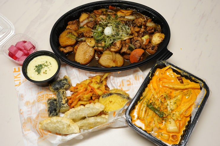  볶찜 수원인계점 바베큐 볶음찜닭, 투움바 분모자 떡볶이, 갓성비 튀김세트