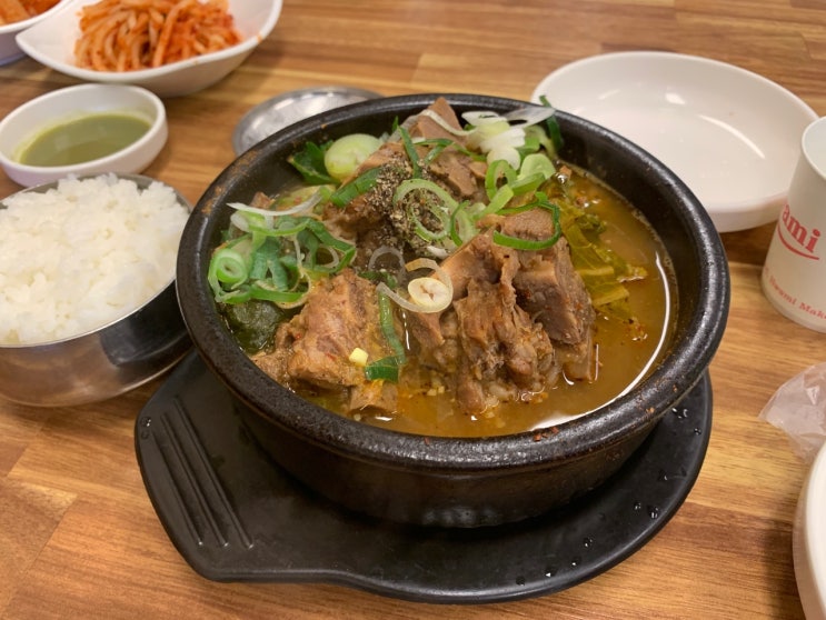  일산 백석동 뼈해장국 맛집 맛 반찬 위치