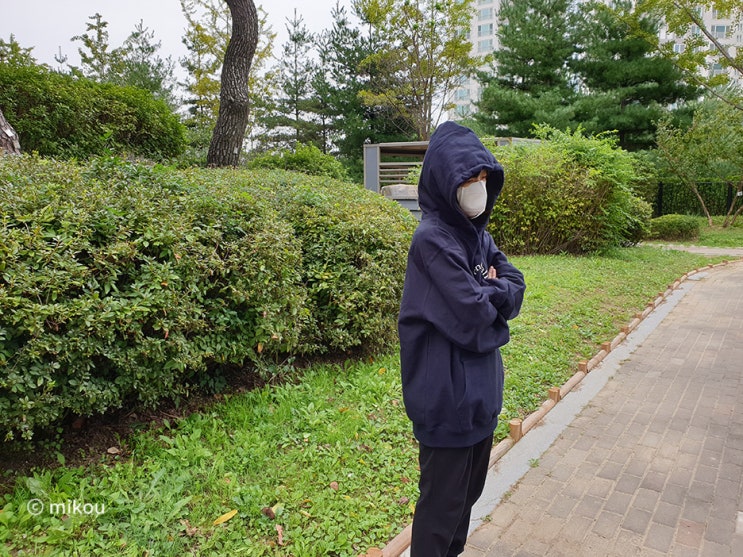  원더월 에디션 편하고 따뜻한 산하 후드티