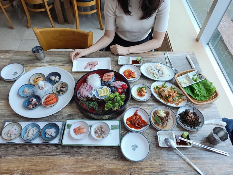  제주도주민맛집 인정! 월정리횟집 가성비넘치는 어등포해녀촌