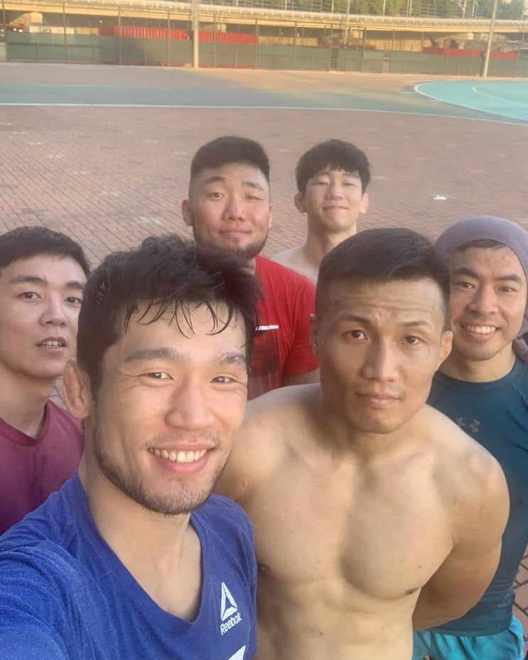 한국 격투기 현실에 슬퍼하는 정찬성/옥래윤 & 박승모 앤디훅에서 유쾌한 술래잡기(?) 한국 격투기 현실에 슬퍼하는 정찬성/옥래윤 & 박승모 앤디훅에서 유쾌한 술래잡기(?)