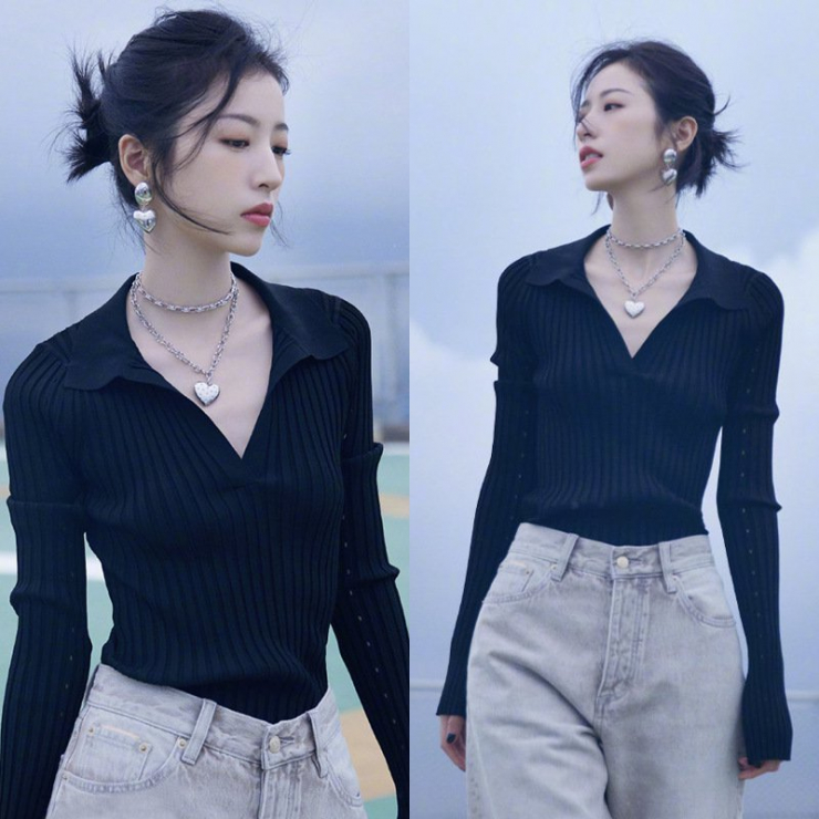  Zhou Yutong 같은 검은 기질 슬림 긴팔 스웨터 여성 초가을 옷깃 디자인 감각 탑