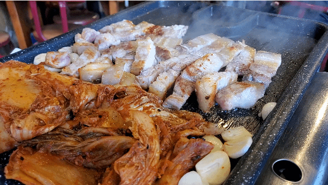  불광동 맛집 <삼냉이골> 묵은지삼겹살 최고!