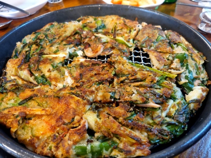 회기 파전골목 이모네왕파전 저렴한 가격이지만, 맛은 .. 회기 파전골목 이모네왕파전 저렴한 가격이지만, 맛은 ..