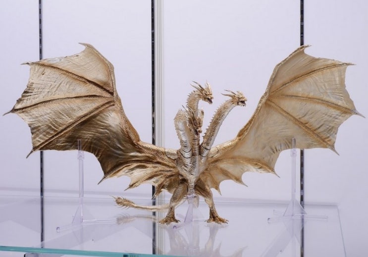 『S.H.MonsterArts』킹 기도라 2019 스페셜 컬러 버전 실제품 사진 『S.H.MonsterArts』킹 기도라 2019 스페셜 컬러 버전 실제품 사진