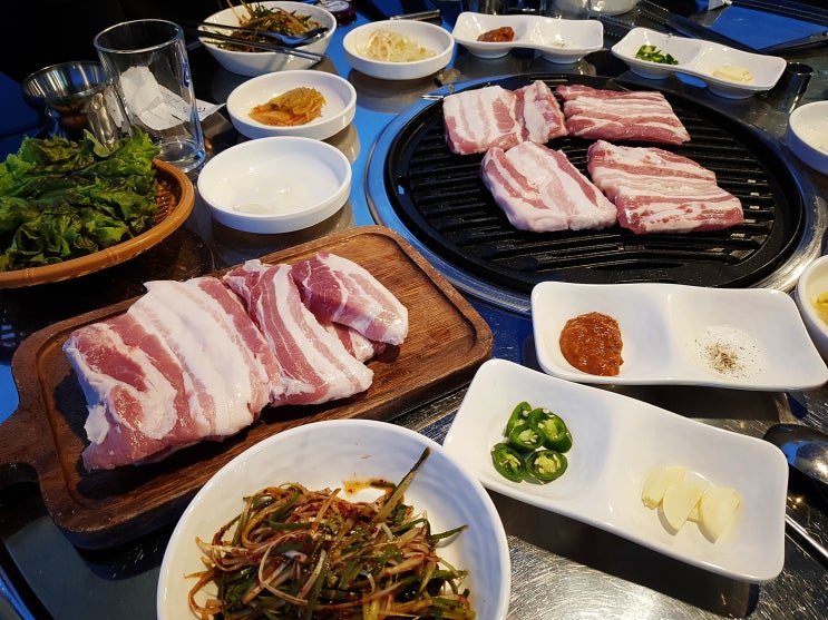  (청주 옥산 맛집) 돈 더주는 정식당 삼겹살 고깃집  추천 야외테라스