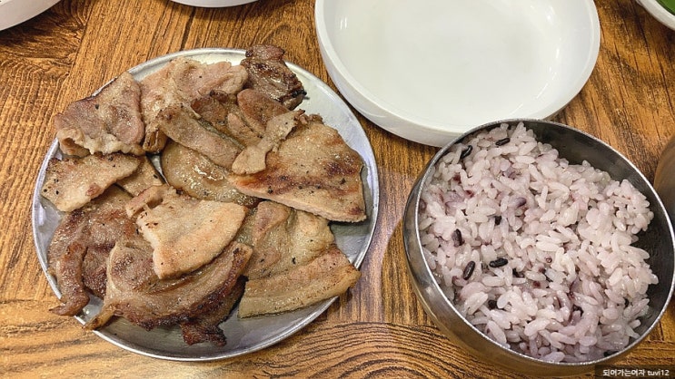 성북동 쌍다리 돼지불백 본점/연탄불구이맛 돼지불백 맛있어요.