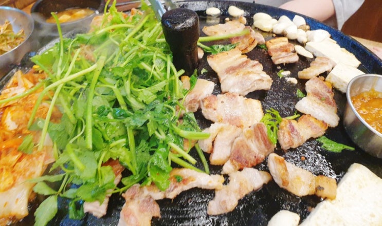  청주 용암동 고기집 돼장부 솥뚜껑 삼겹살 숙성 굿
