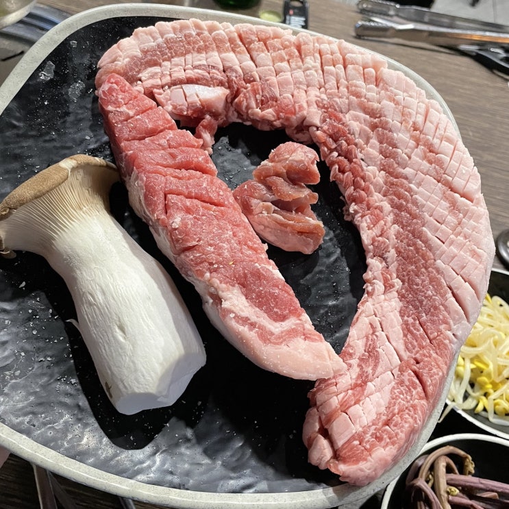  구디고기집 미나리 삼겹살 땡길땐 육풍 구로디지털단지점!
