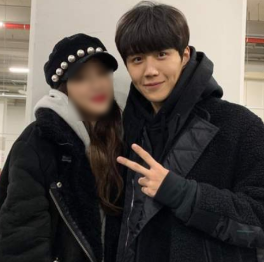 김선호 기상캐스터 이혼 전여친 직업 쇼핑몰 신상 김선호 기상캐스터 이혼 전여친 직업 쇼핑몰 신상