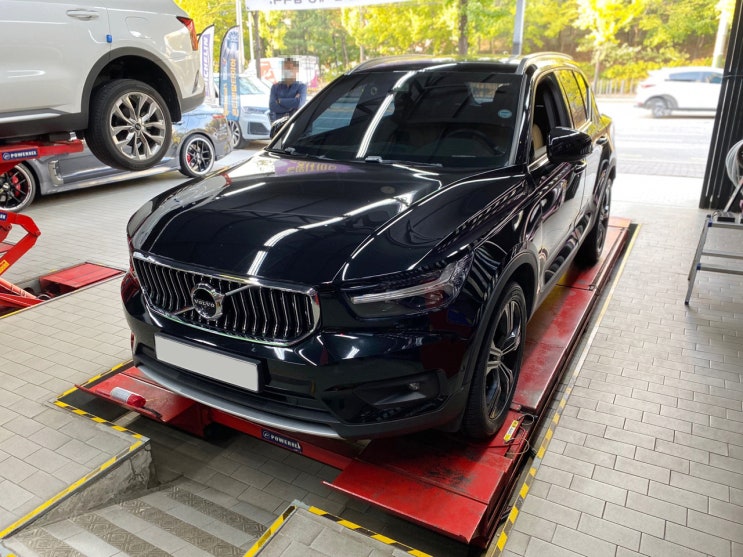  볼보 XC40 타이어교체 금호 크루젠 HP71 235/50R19 사계절 타이어