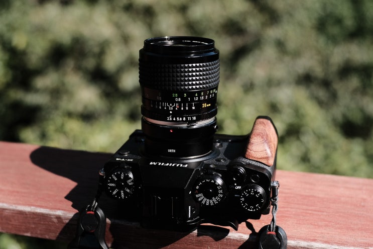  미놀타 빈티지 광각렌즈 MC W.ROKKOR - SI 28mm F2.5 심층리뷰.txt (Minolta 렌즈 이종교배)
