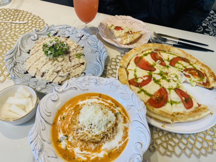 연남동 파스타 맛집 유니의 우아한 식탁 솔직후기 연남동 파스타 맛집 유니의 우아한 식탁 솔직후기