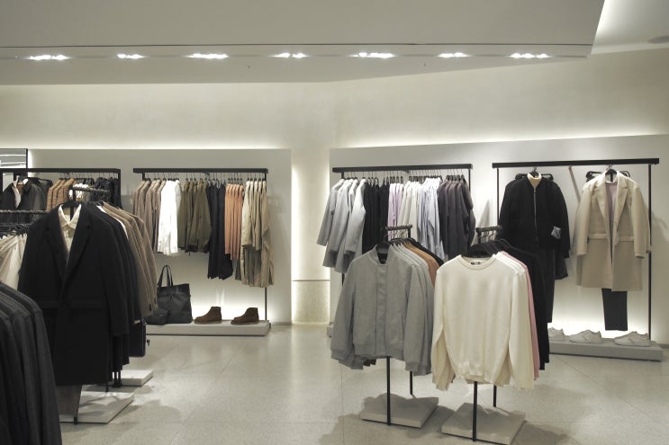  영등포 타임스퀘어 자라 ZARA 매장 쇼룸