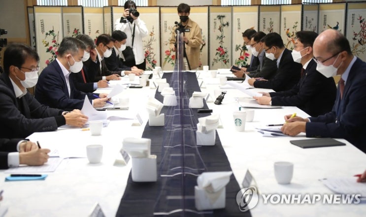 정부, 유류세 인하 공식화…LNG 할당관세율도 낮추기로