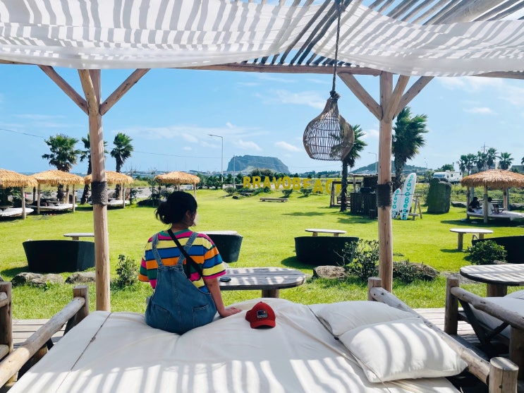  제주 DAY2: 성산 카페 브라보비치, 섭지코지 그랜드스윙, 소노캄 하트나무 찾아 관광 즐기기