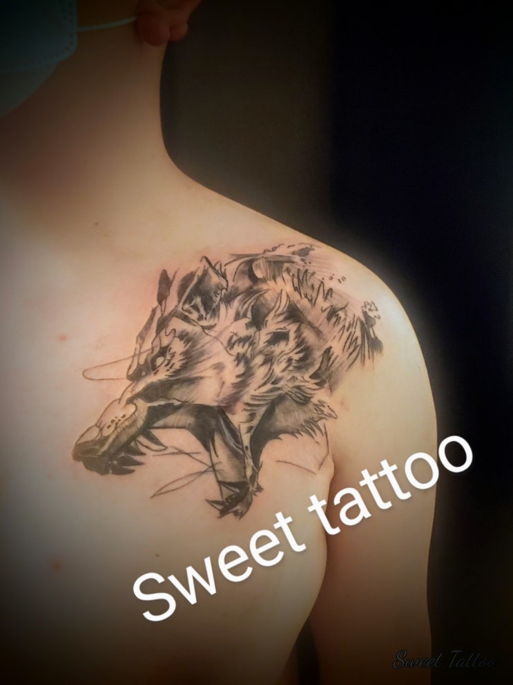  효성동타투 남성적인 늑대 타투 SWEET TATTOO