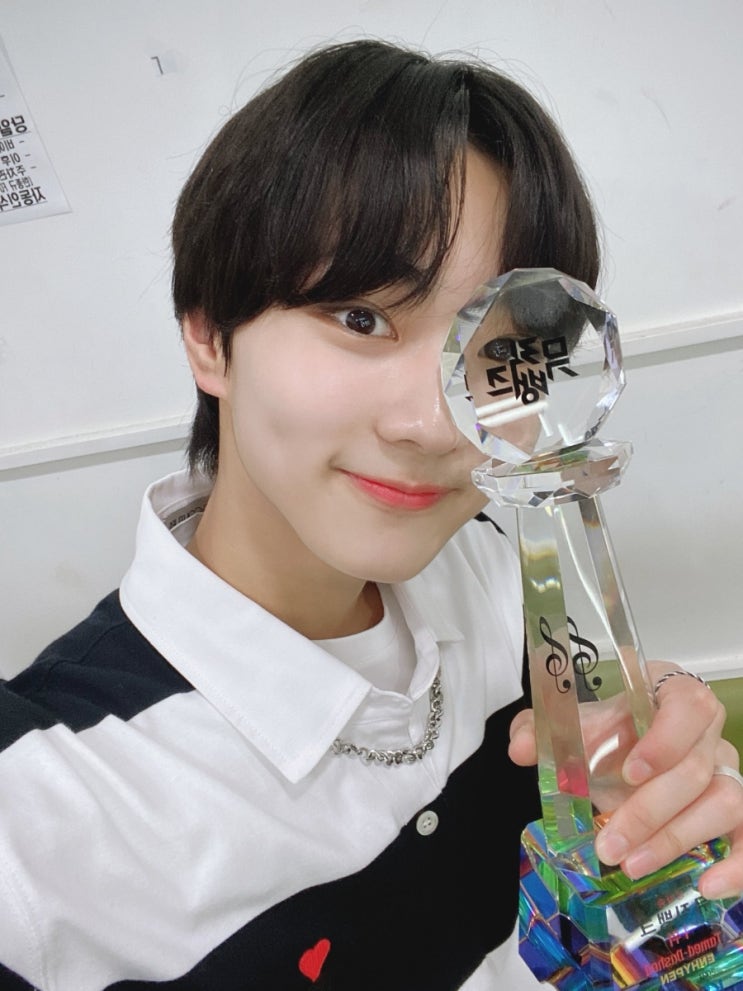  엔하이픈 211022