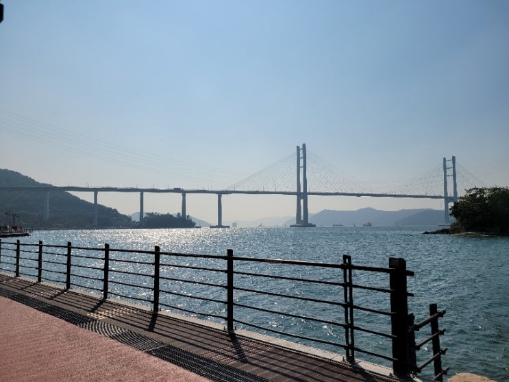  바람 쐬러간 마산 귀산에서 바람만 엄청 맞구 왔네요.^^;;