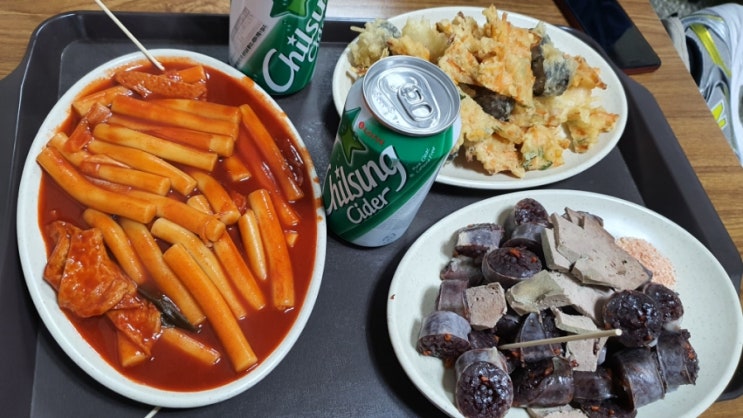  건대입구 화양시장 유명맛집 아찌떡볶이