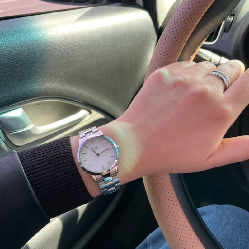여성메탈시계 클래식함의 대명사 다니엘 웰링턴 Iconic Link 32mm 후기