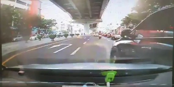 'ㄷㅋ(뒷쿵) 구함'..."알바 아닙니다. 보험사기 '공범'입니다" 'ㄷㅋ(뒷쿵) 구함'..."알바 아닙니다. 보험사기 '공범'입니다"